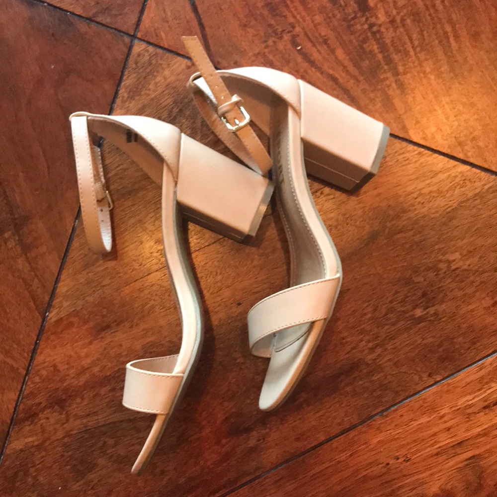 Report Beige Wedges - Picture 3 of 3